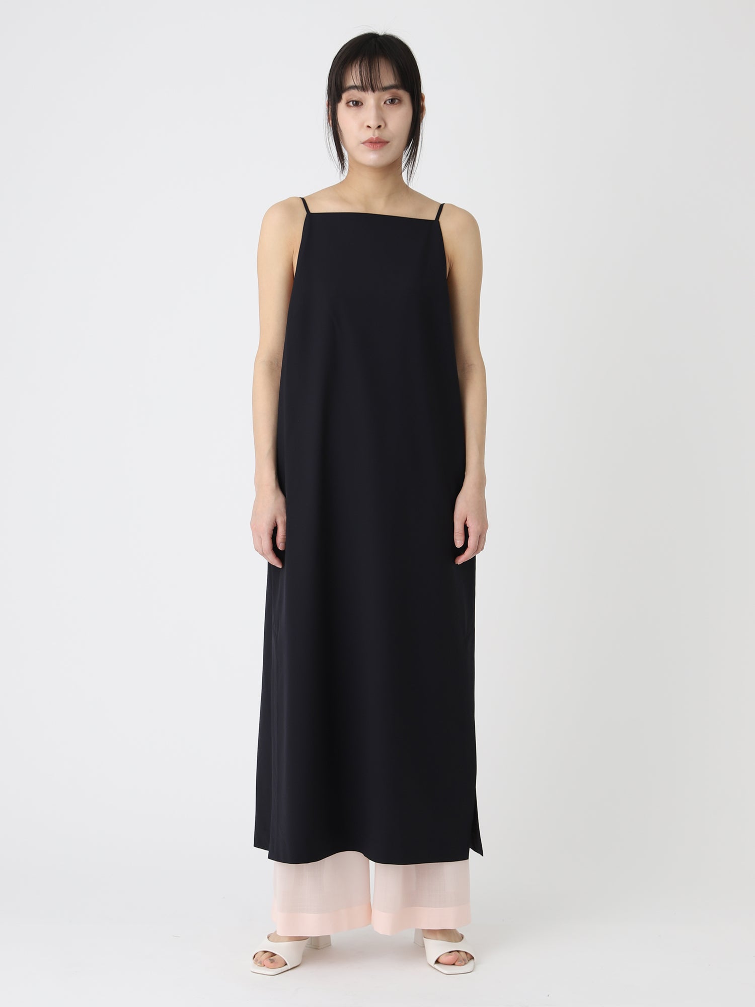 【SPRING & SUMMER】Tropical W Onepiece<BR>ベントスリットが入ったワンピース