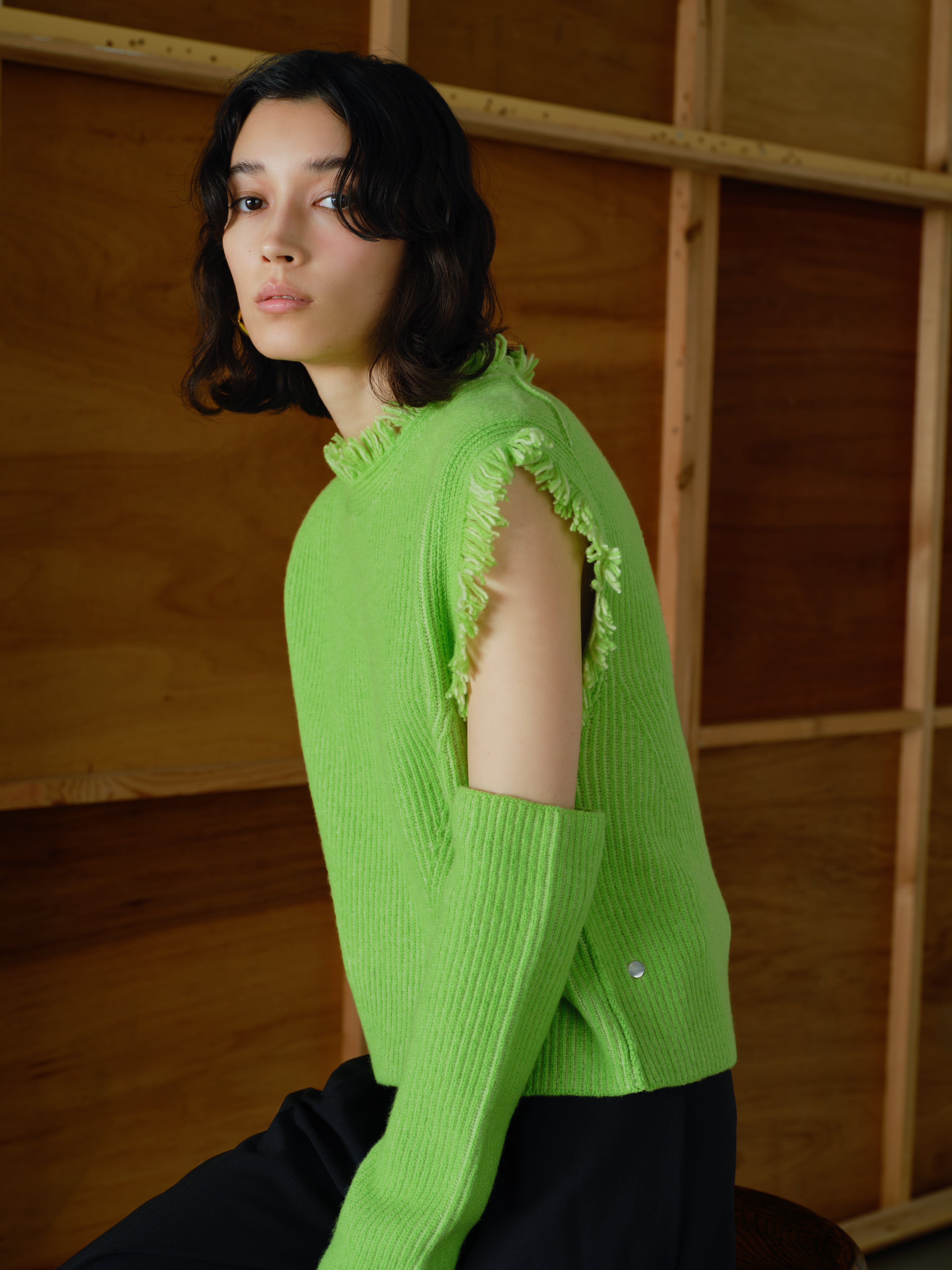 Fringe Vest<BR>シンプルなインナーのレイヤードアイテムに最適