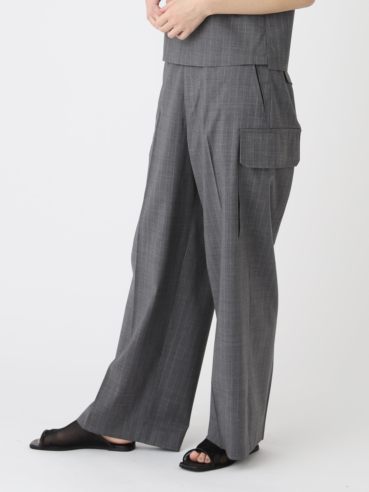 Tropical W Wide Cargo Pants<BR>サッシュベルトでウエストの調節が可能