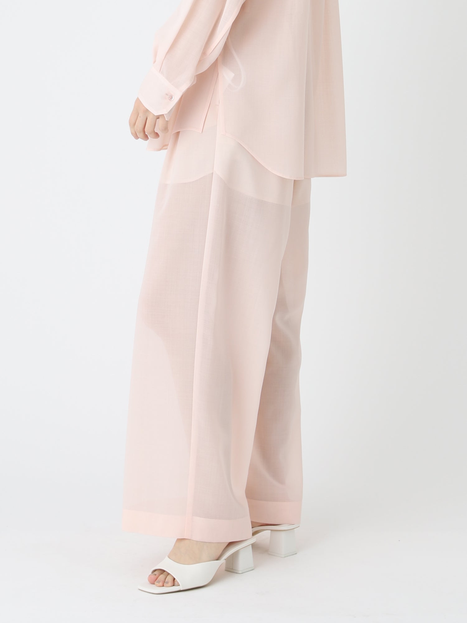 Voile Sheer Tuck Pants<BR>防ぐシワ性に優れたアイテム