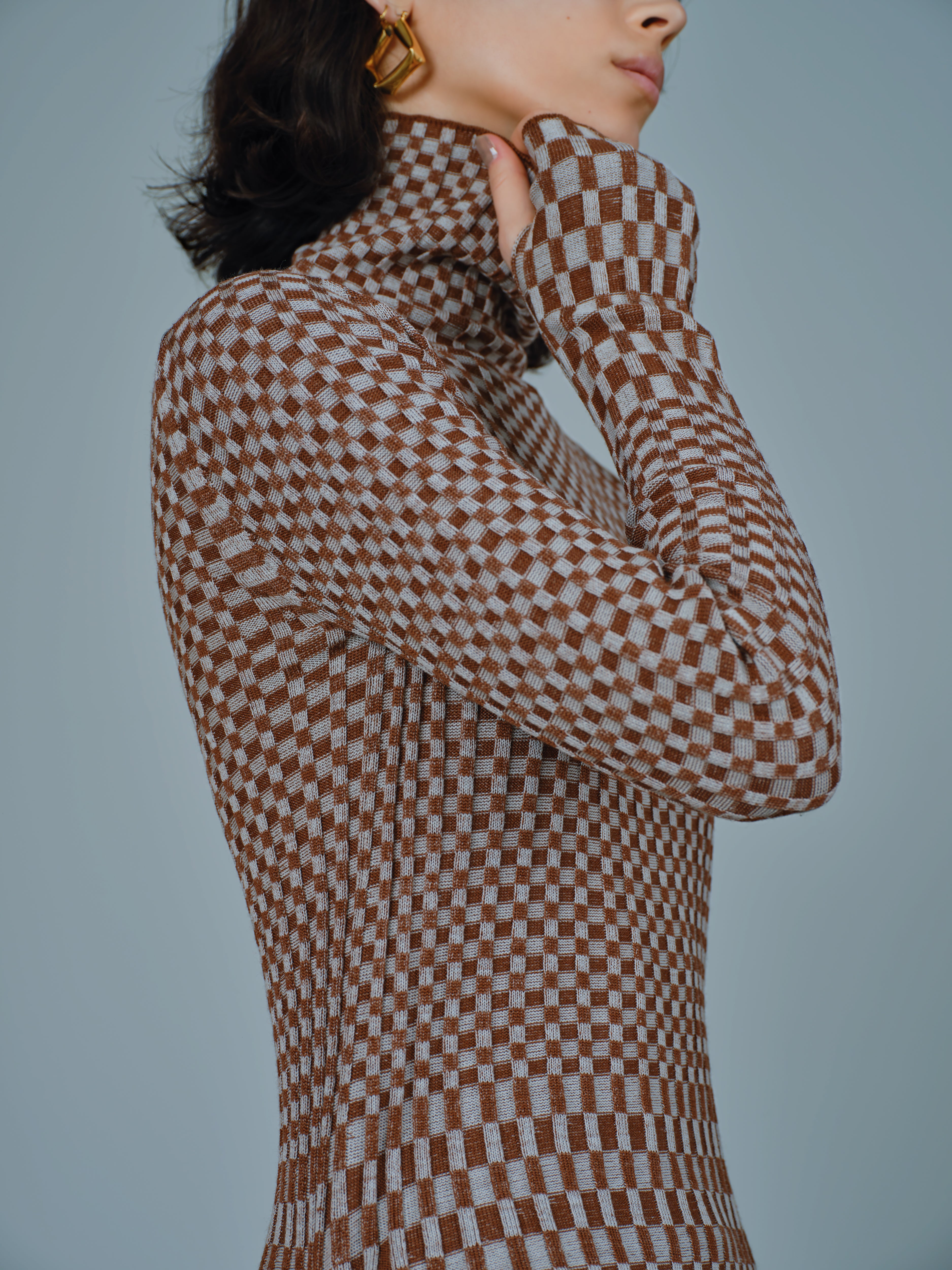 Checkered Rib Turtle PO<BR>3シーズン着用可能なタートルネックニット
