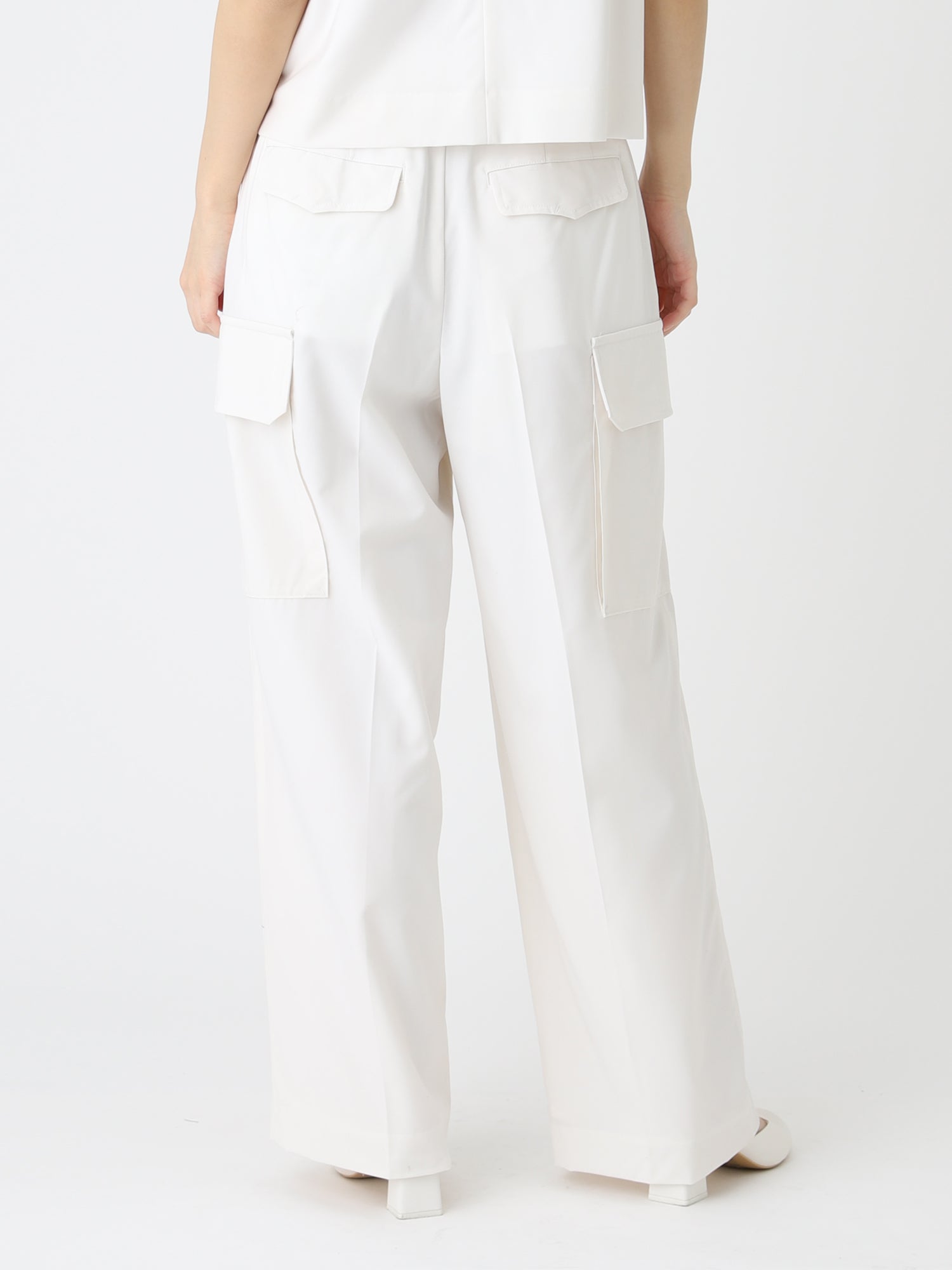 Tropical W Wide Cargo Pants<BR>サッシュベルトでウエストの調節が可能