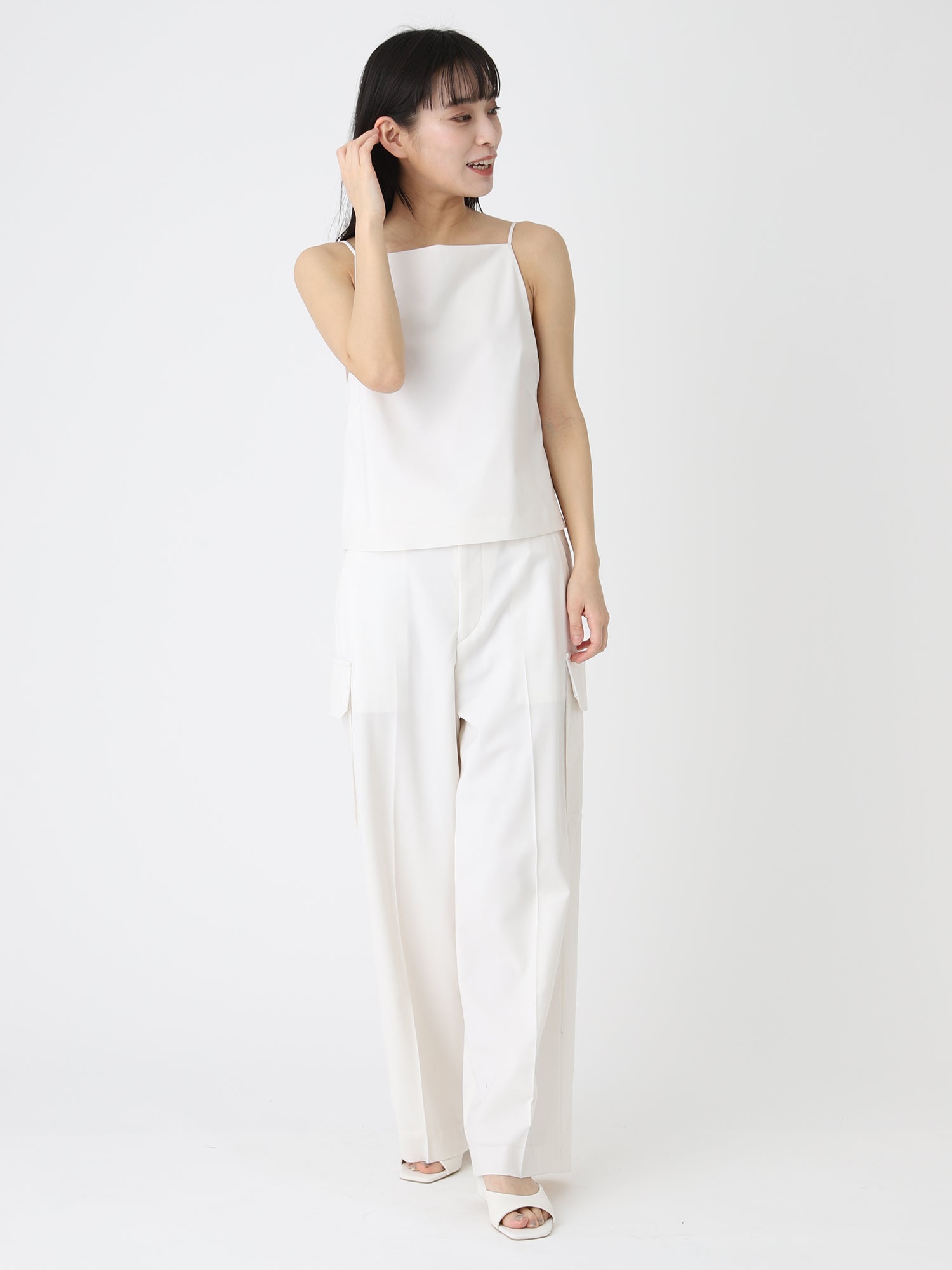 Tropical W Wide Cargo Pants<BR>サッシュベルトでウエストの調節が可能
