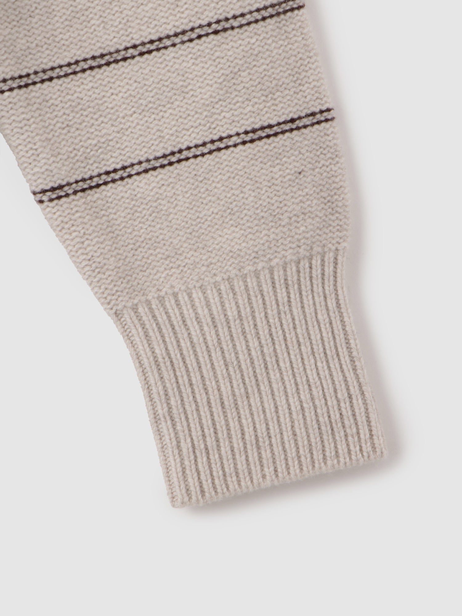 Pin Stripe Pullover<BR>ユニセックスで着られるボーダーニット