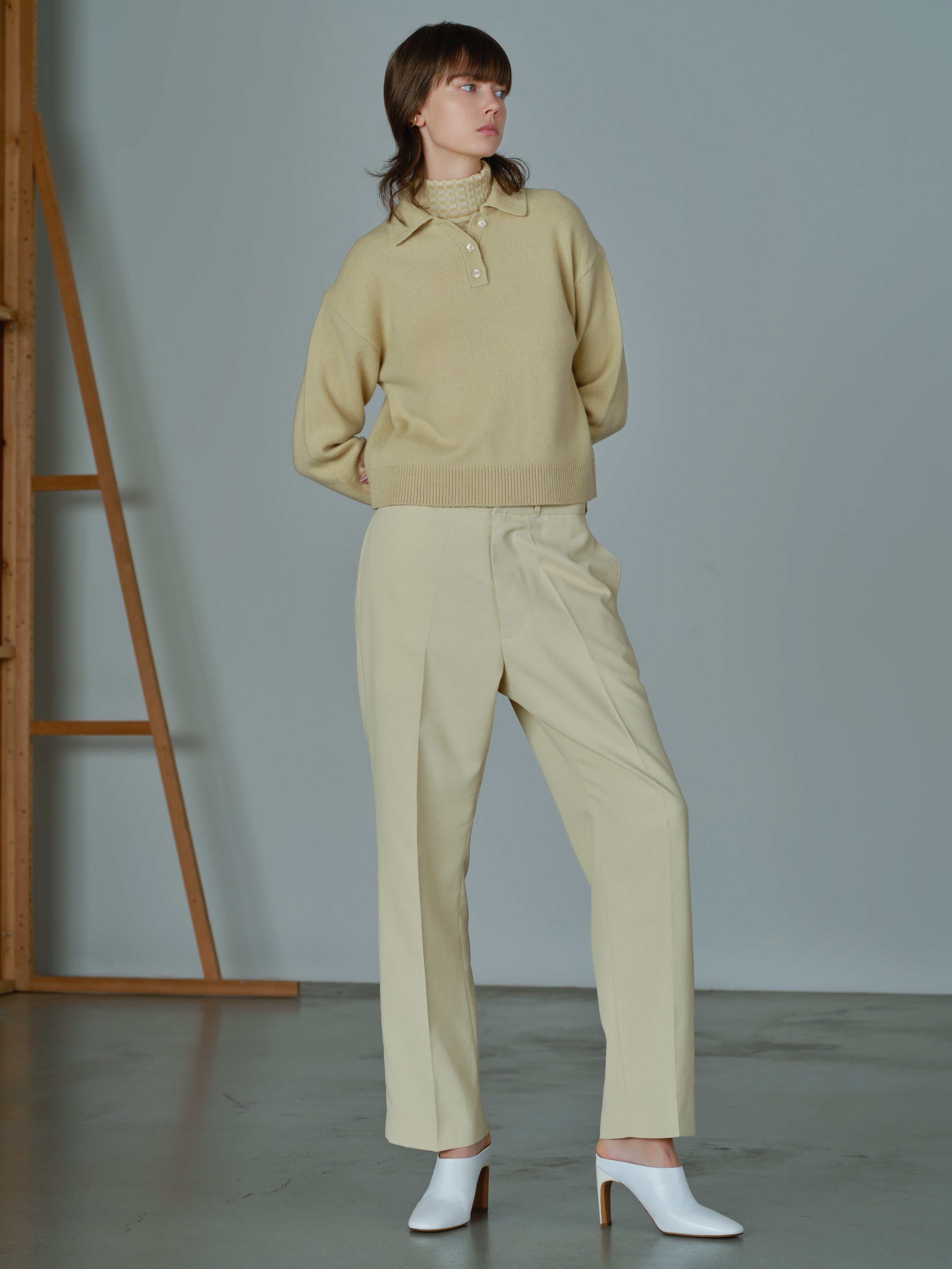 Brushed Polo Sweater<BR>起毛加工による柔らかな着心地