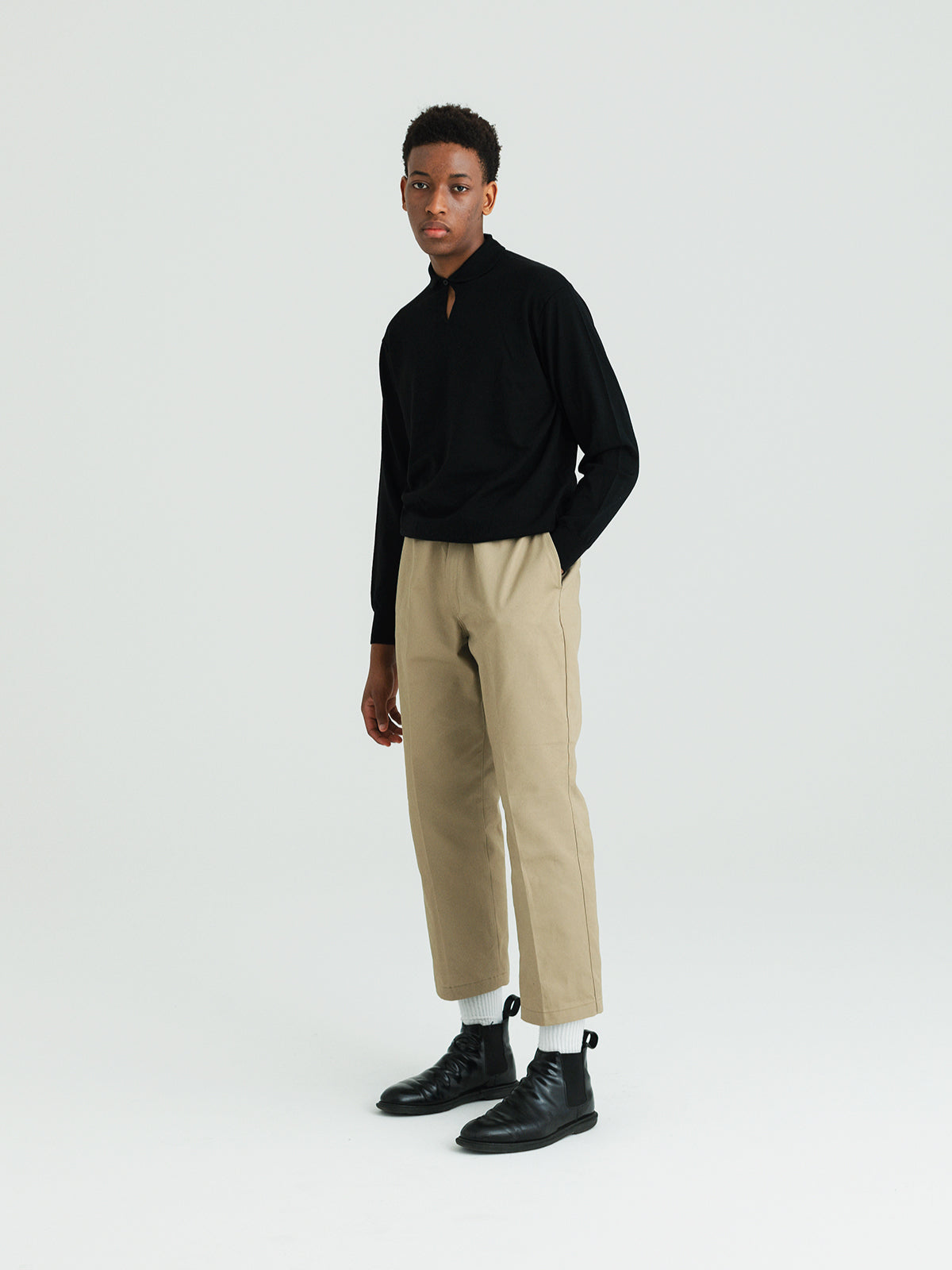 Smock knit shirts<BR>着方で印象を変えられるハイゲージニット