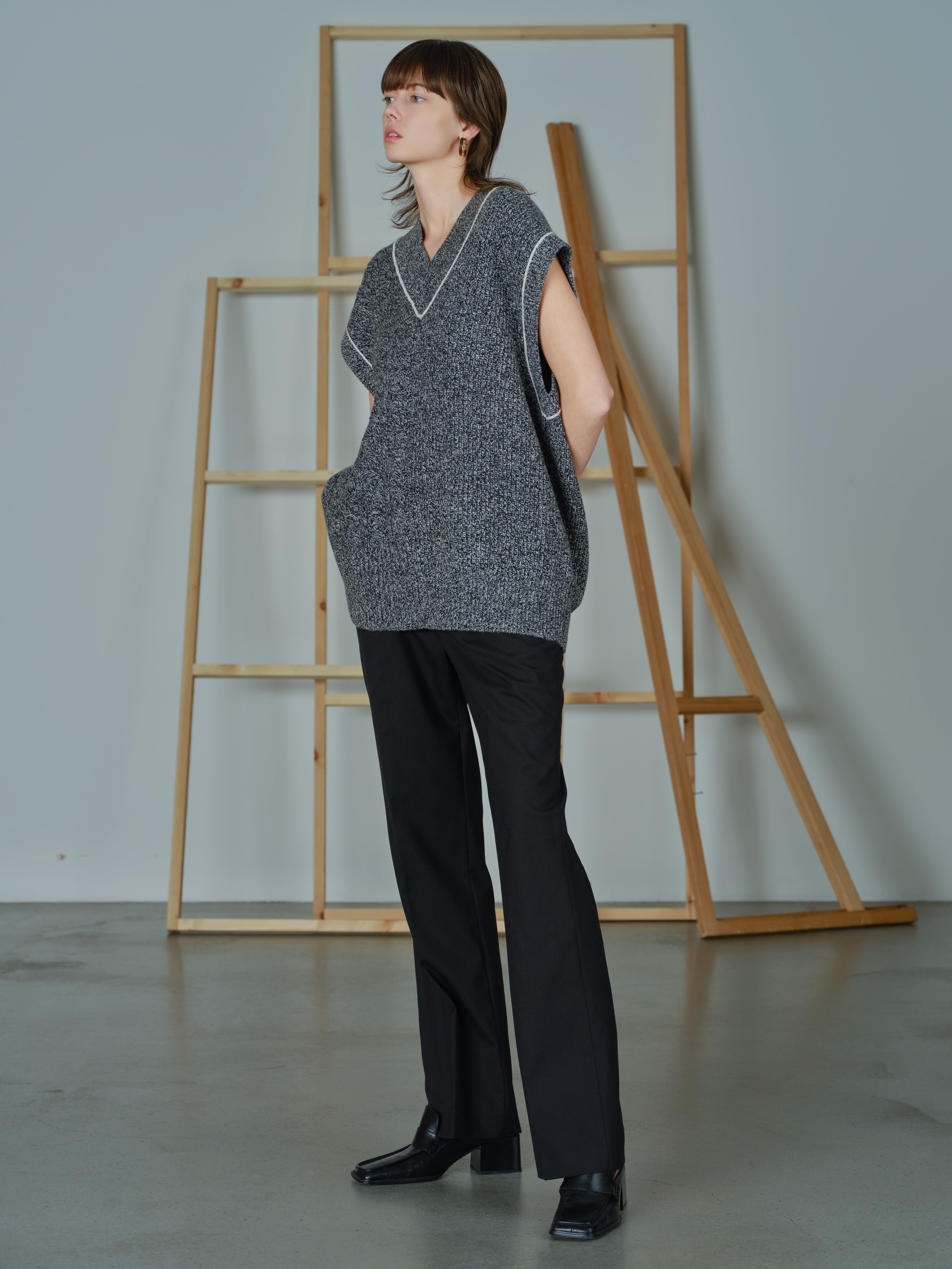 Cricket Vest<BR>シンプルながら左右で異なる柄が他にない一品