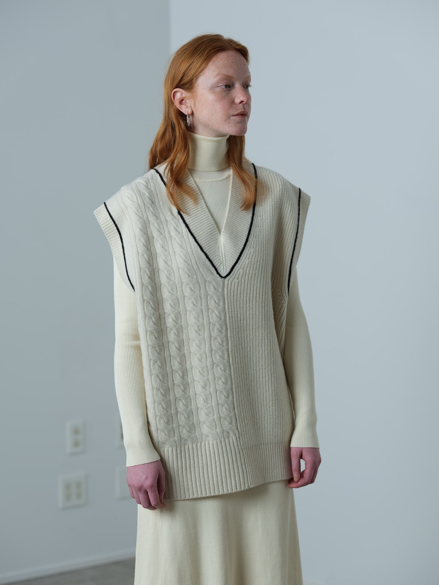 Cricket Vest<BR>シンプルながら左右で異なる柄が他にない一品