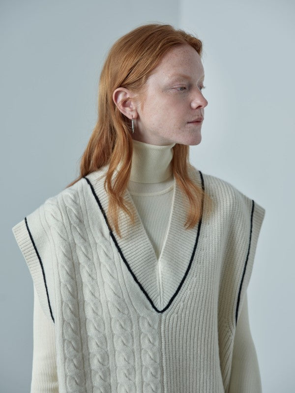 Cricket Vest<BR>シンプルながら左右で異なる柄が他にない一品