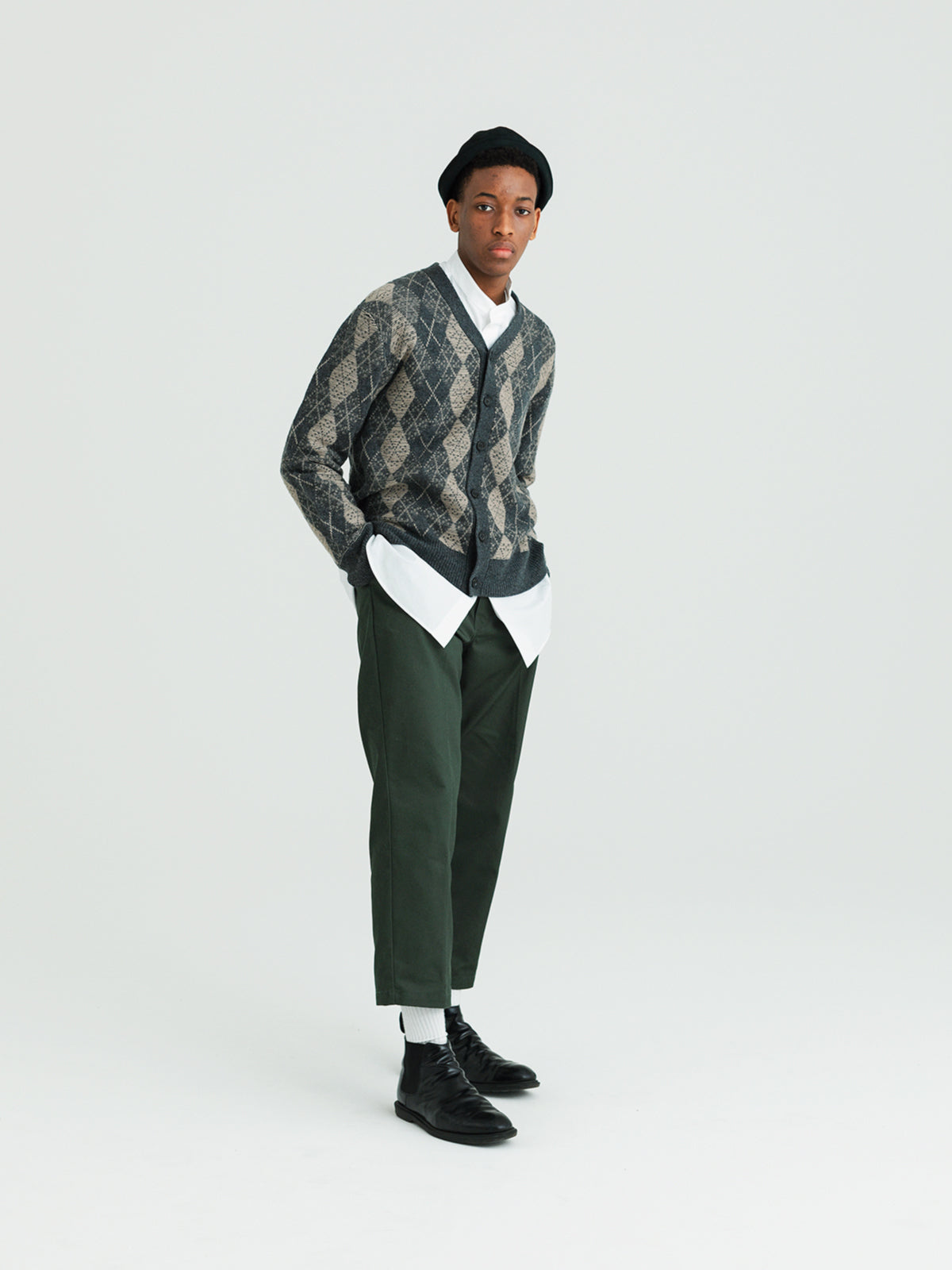 Argyle cardigan<BR>ユニセックスで着られるカーディガン