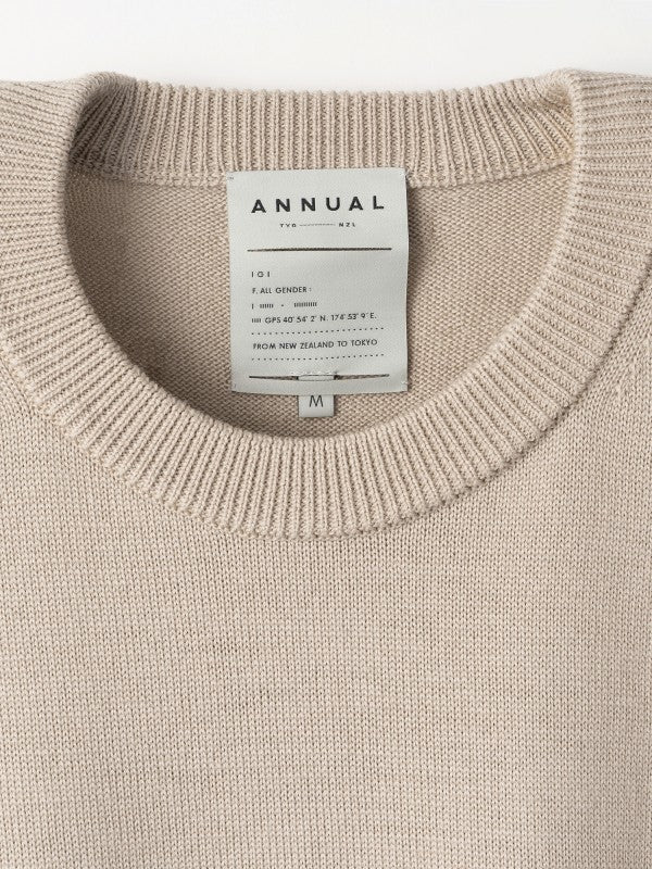 Pocket Pullover<BR>カジュアルにもドレスにも合うシンプルニット