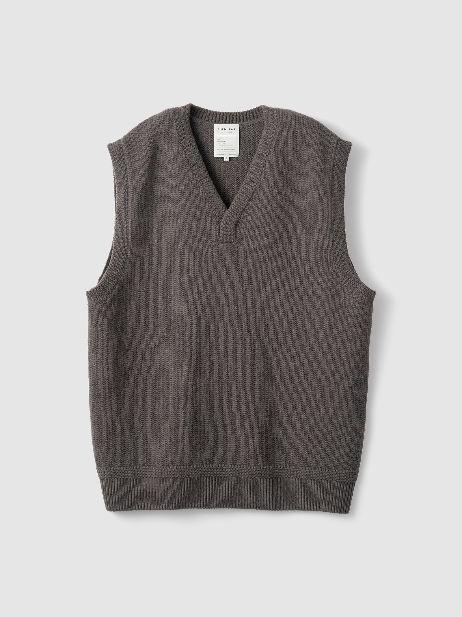 V-Neck Vest<BR>編組織が特徴的なオーバーサイズベスト