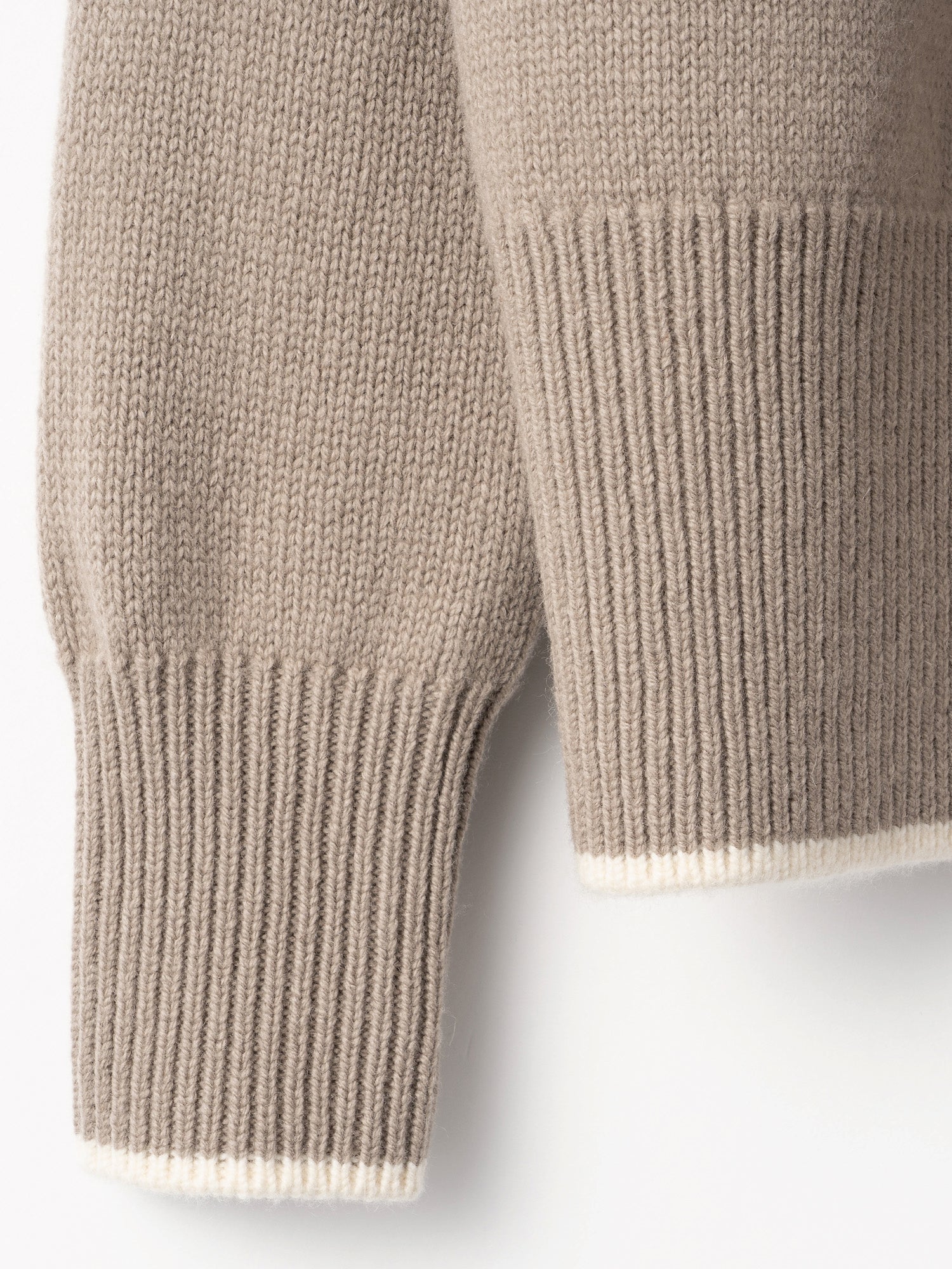 Moss Stitch Cardigan<BR>気軽に羽織れる万能カーディガン