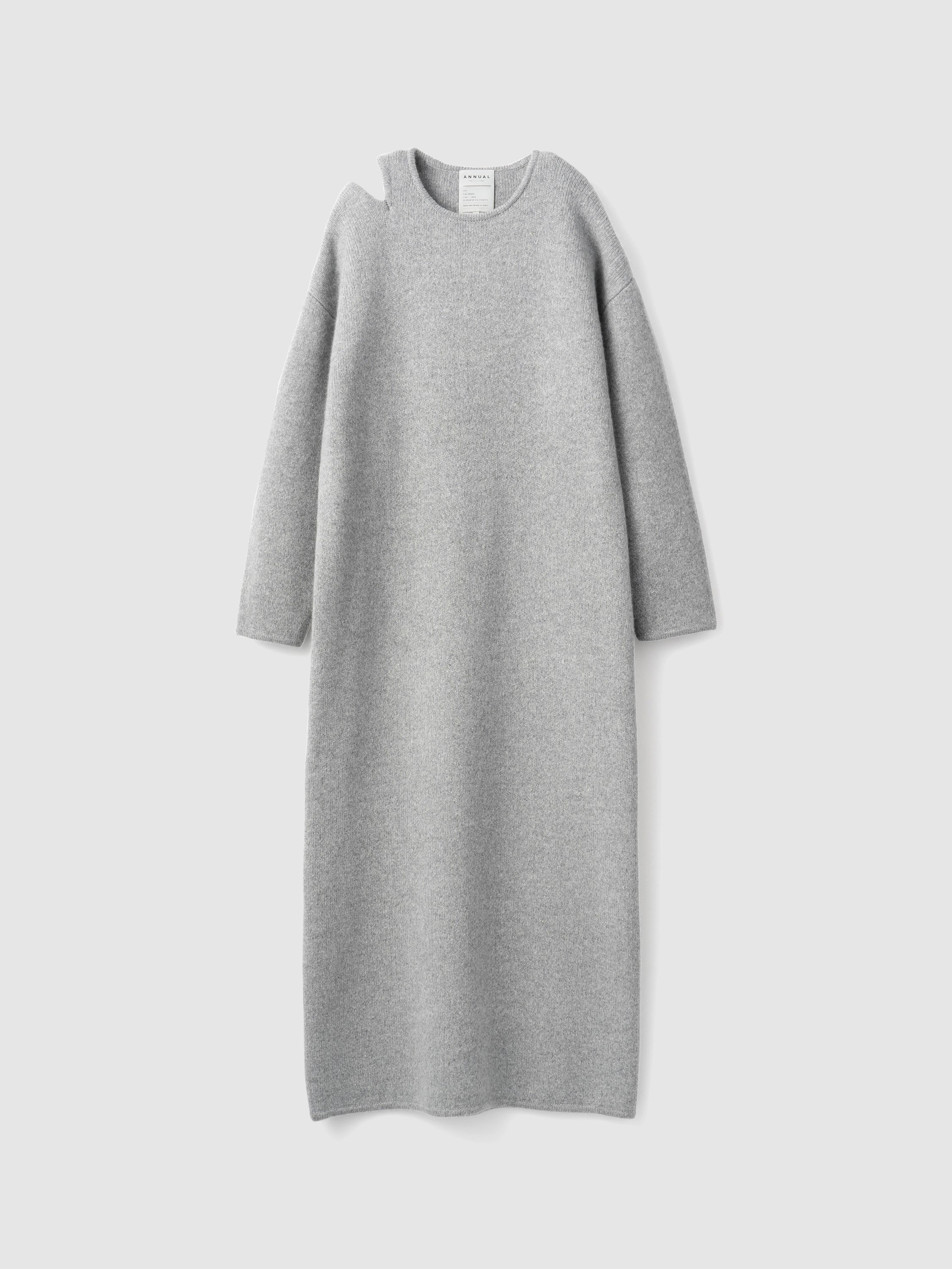 Slit Onepiece<BR>体のシルエットが気にならないワンピース