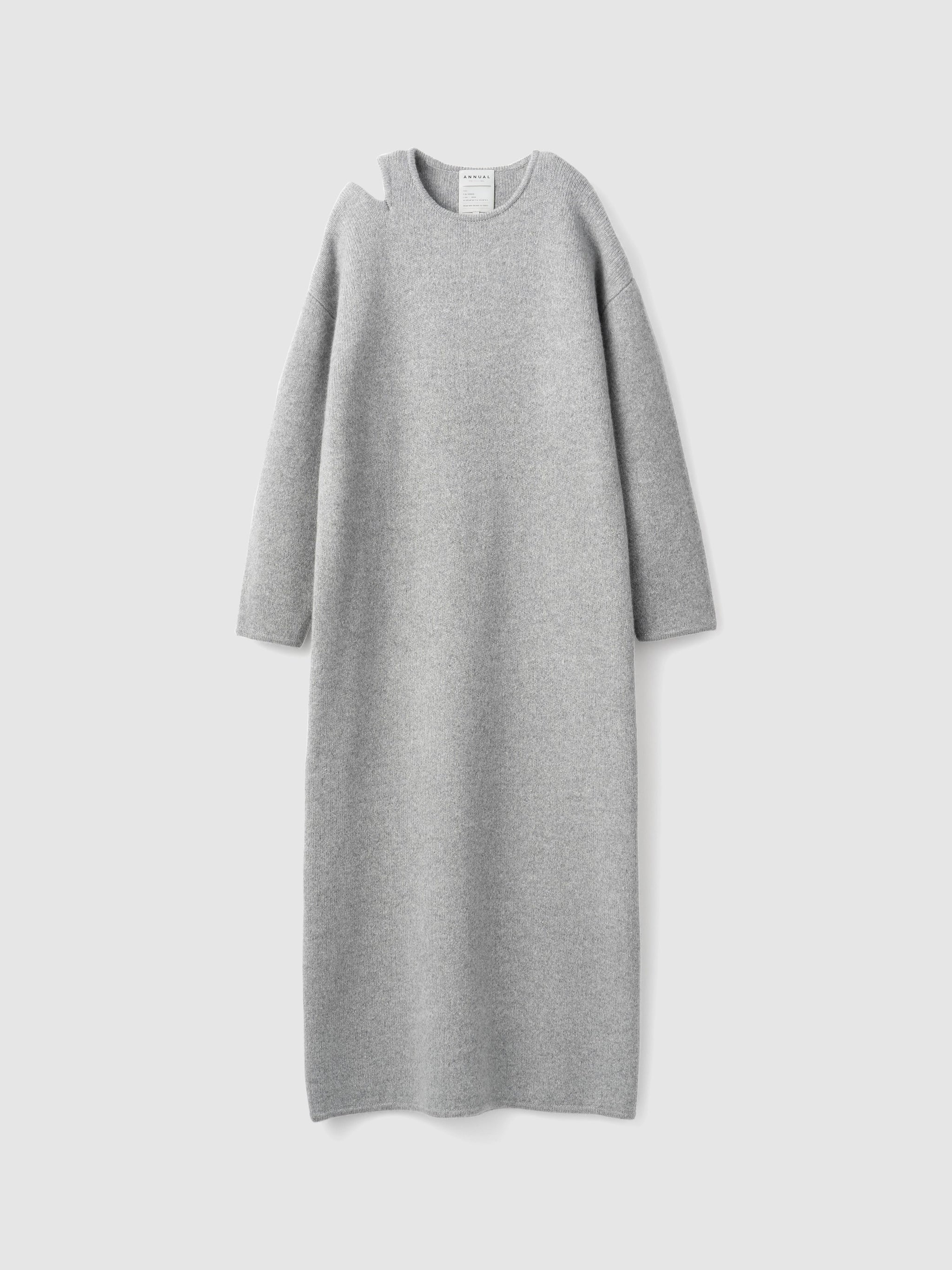 Slit Onepiece体のラインをひろわないニットワンピース 