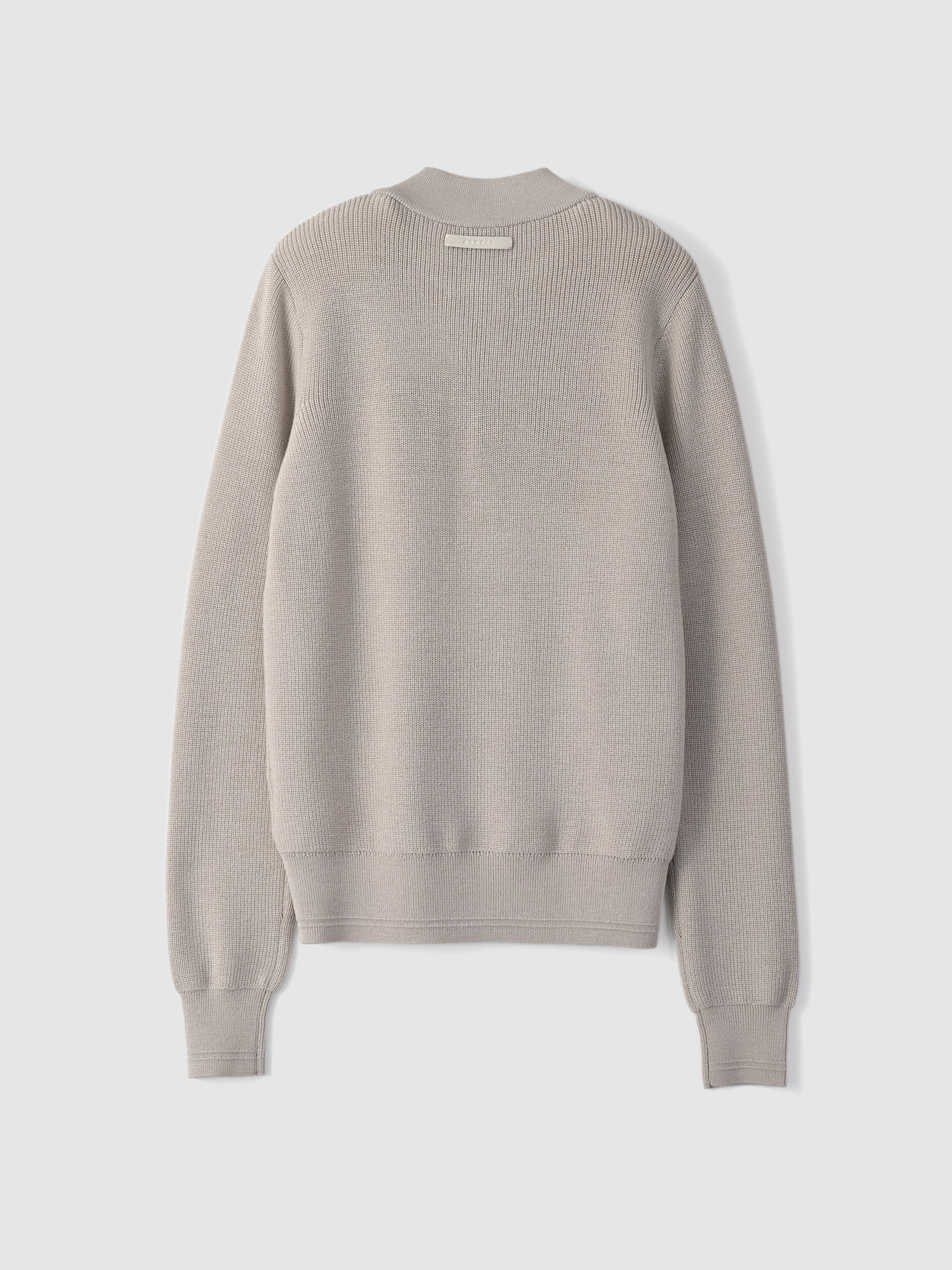 Military sweater<BR>ミリタリーニットを女性らしくアップデート