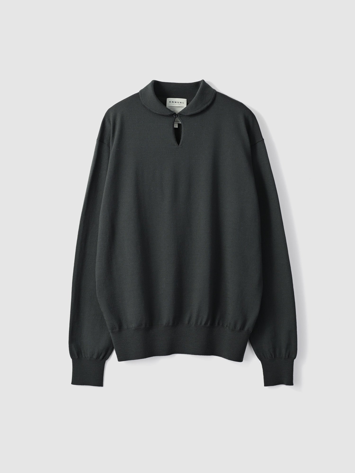 Smock knit shirts<BR>着方で印象を変えられるハイゲージニット