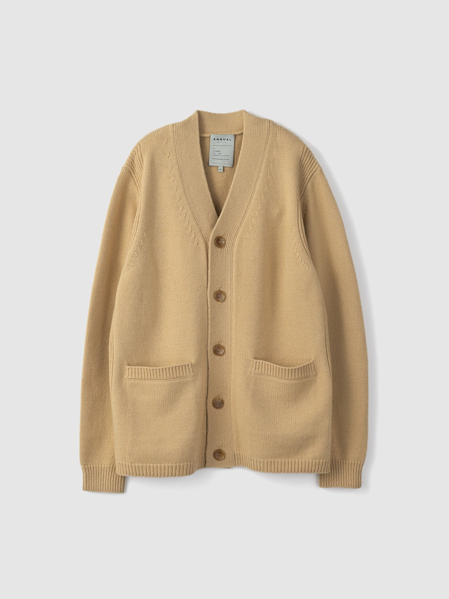 Line cardigan<BR>性別、世代問わず着用可能な万能カーディガン