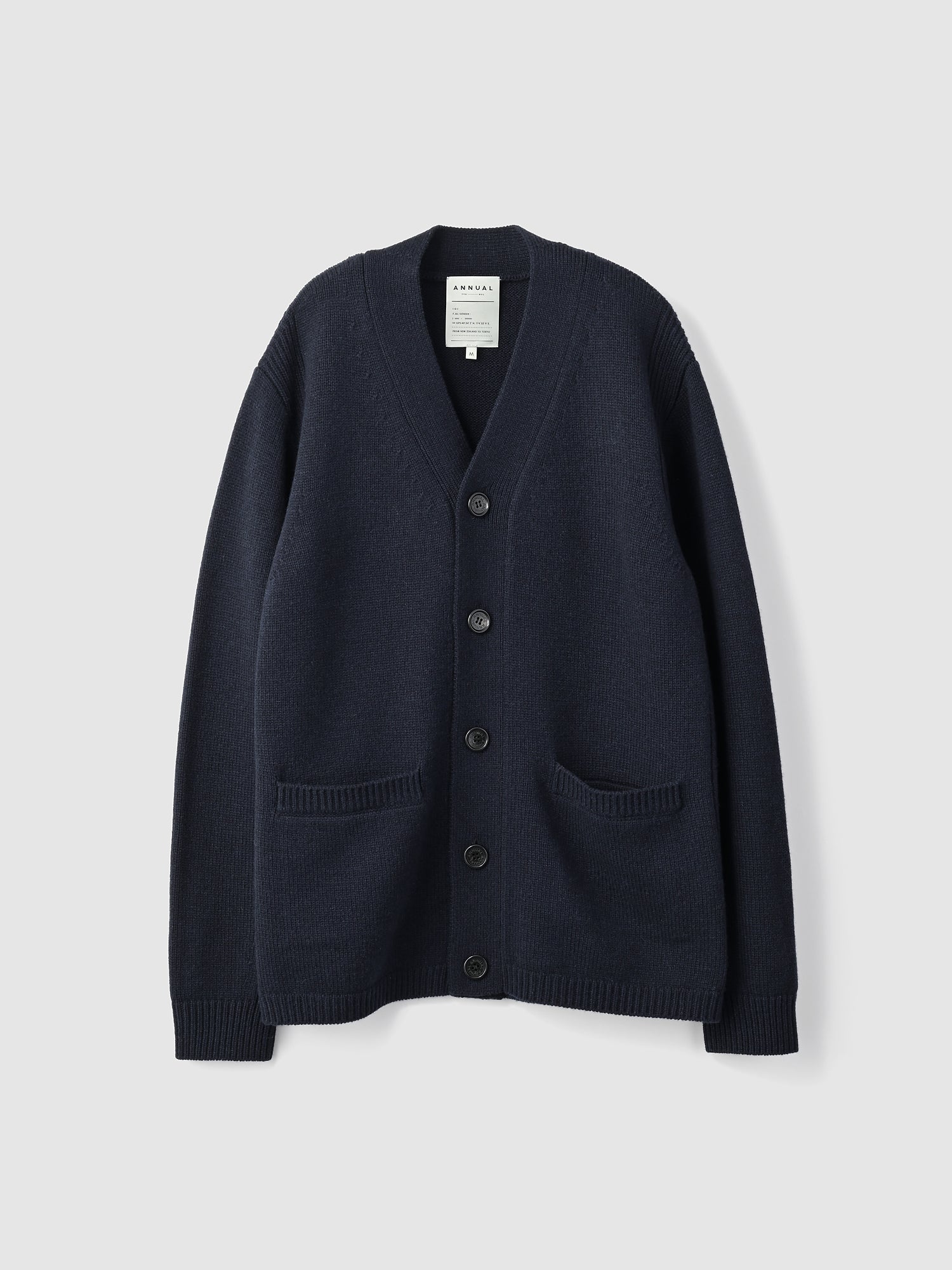 Line cardigan<BR>性別、世代問わず着用可能な万能カーディガン