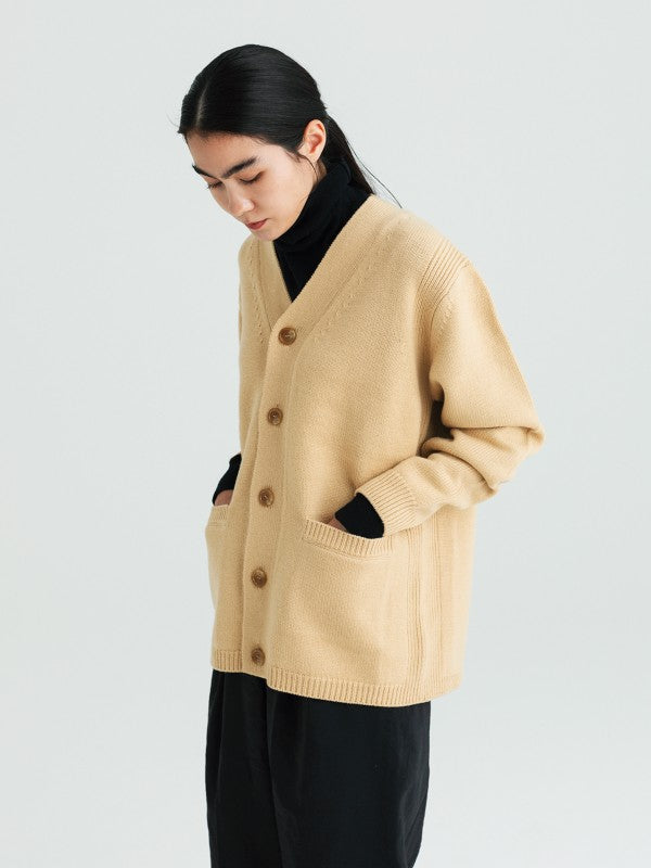 Line cardigan<BR>性別、世代問わず着用可能な万能カーディガン