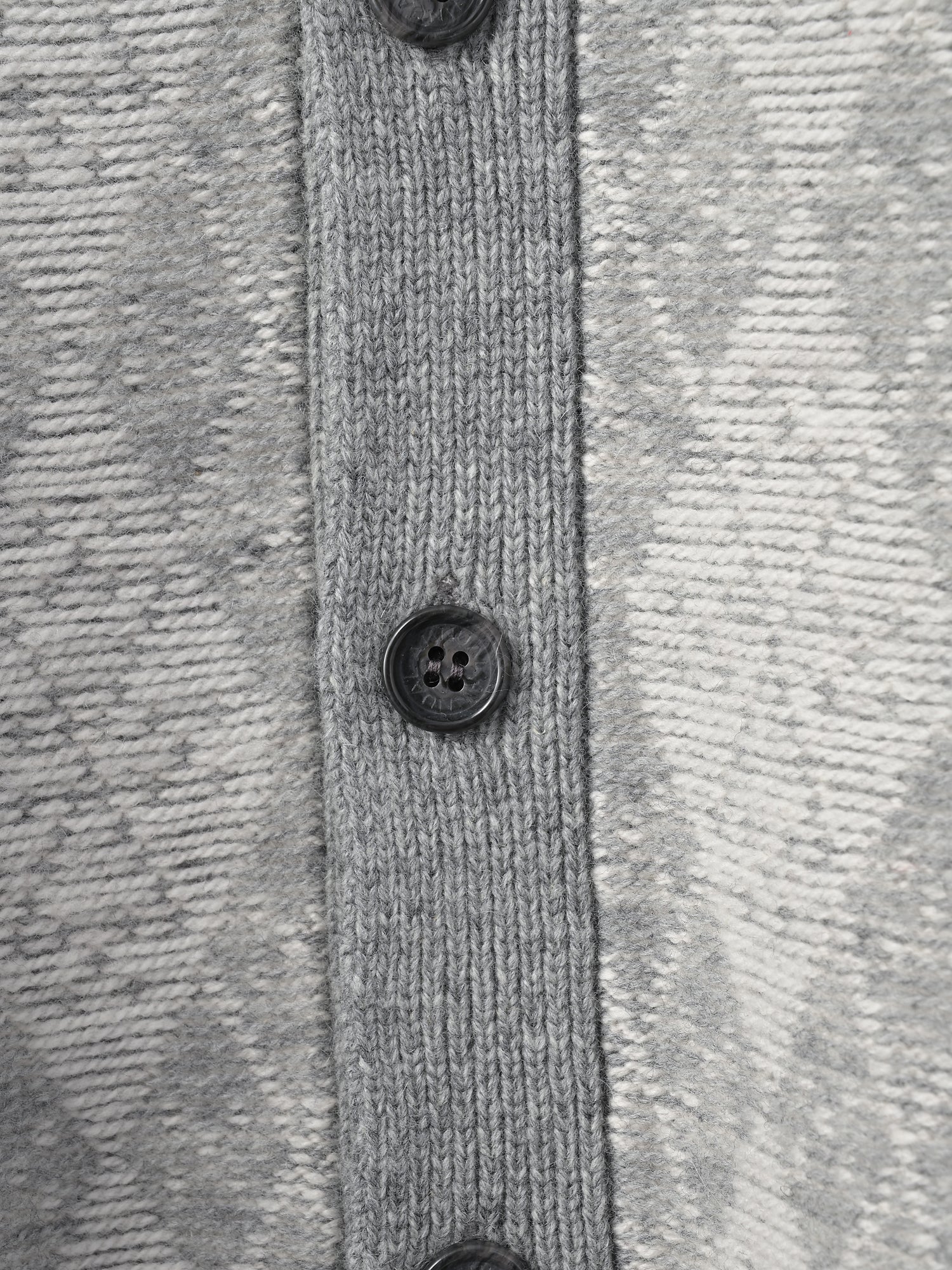 Argyle cardigan<BR>ユニセックスで着られるカーディガン