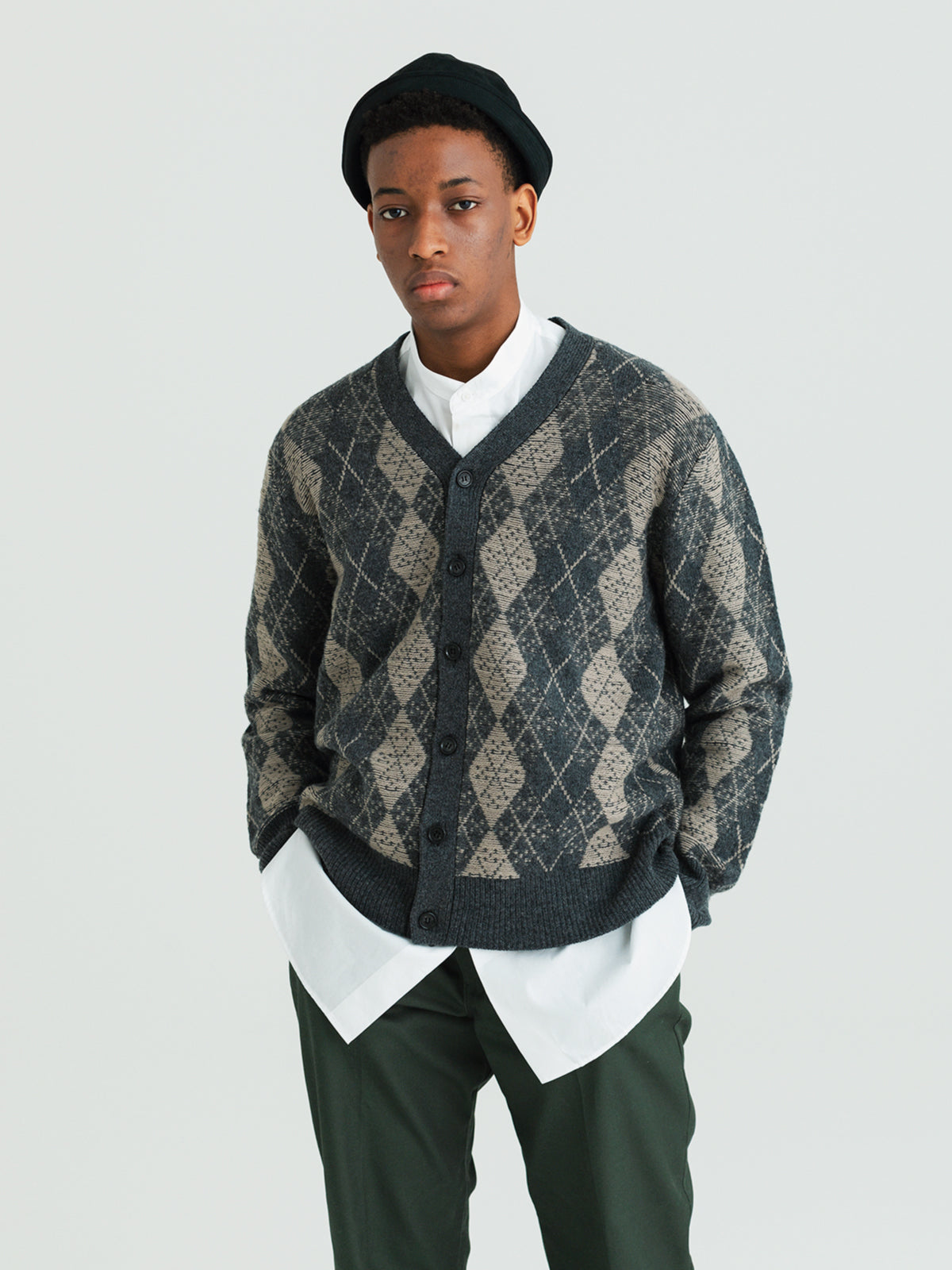 Argyle cardigan<BR>ユニセックスで着られるカーディガン
