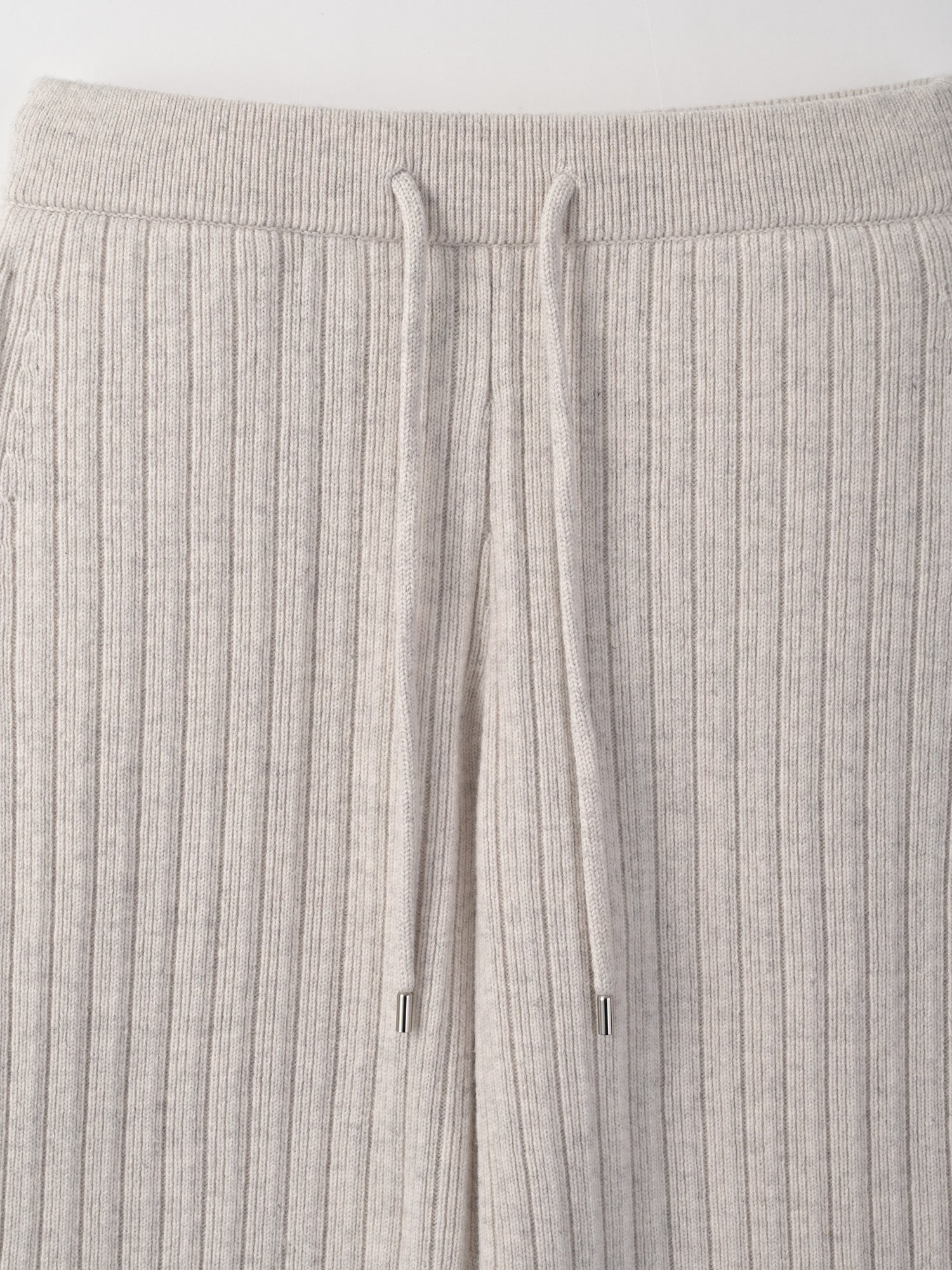 Accordion pants<BR>素肌でもチクチクしない 肉厚なジョガーパンツ