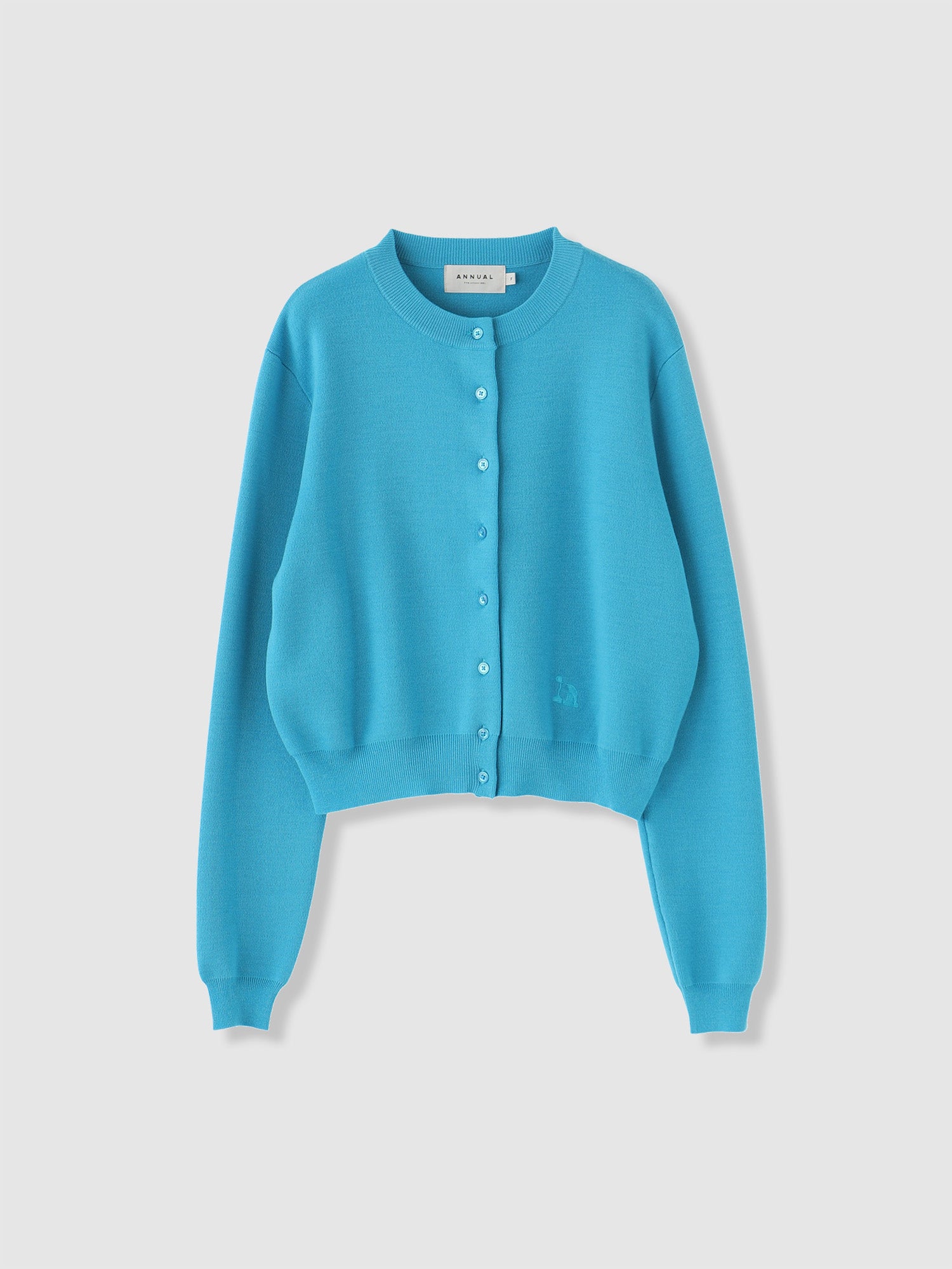 Embroidery Cardigan<BR>シワになりにくい編組織で作られたカーディガン