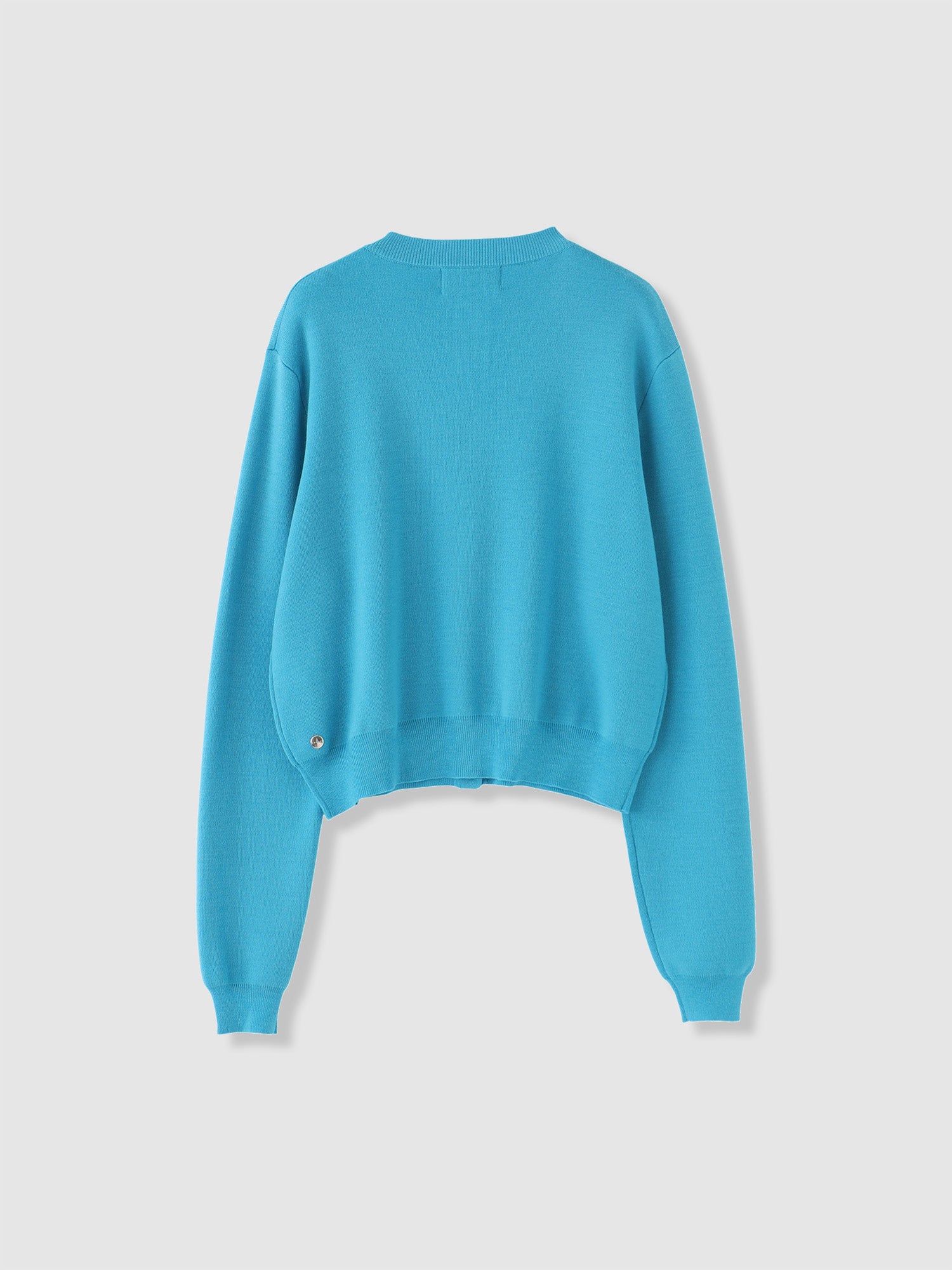 Embroidery Cardigan<BR>シワになりにくい編組織で作られたカーディガン