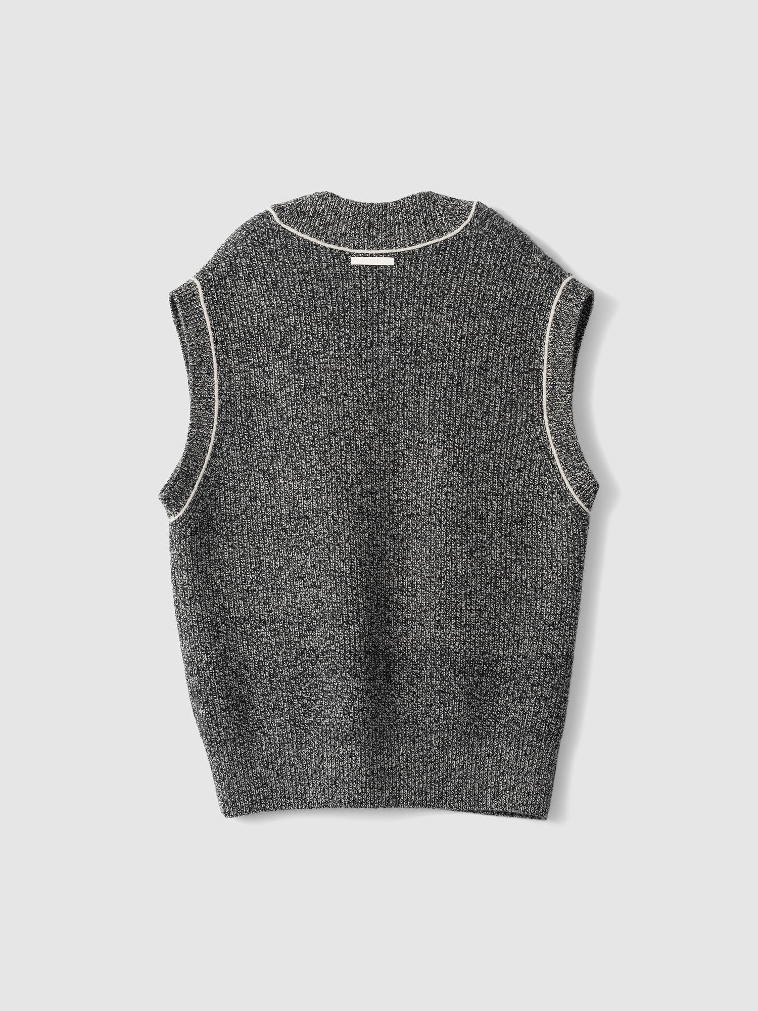 Cricket Vest<BR>シンプルながら左右で異なる柄が他にない一品