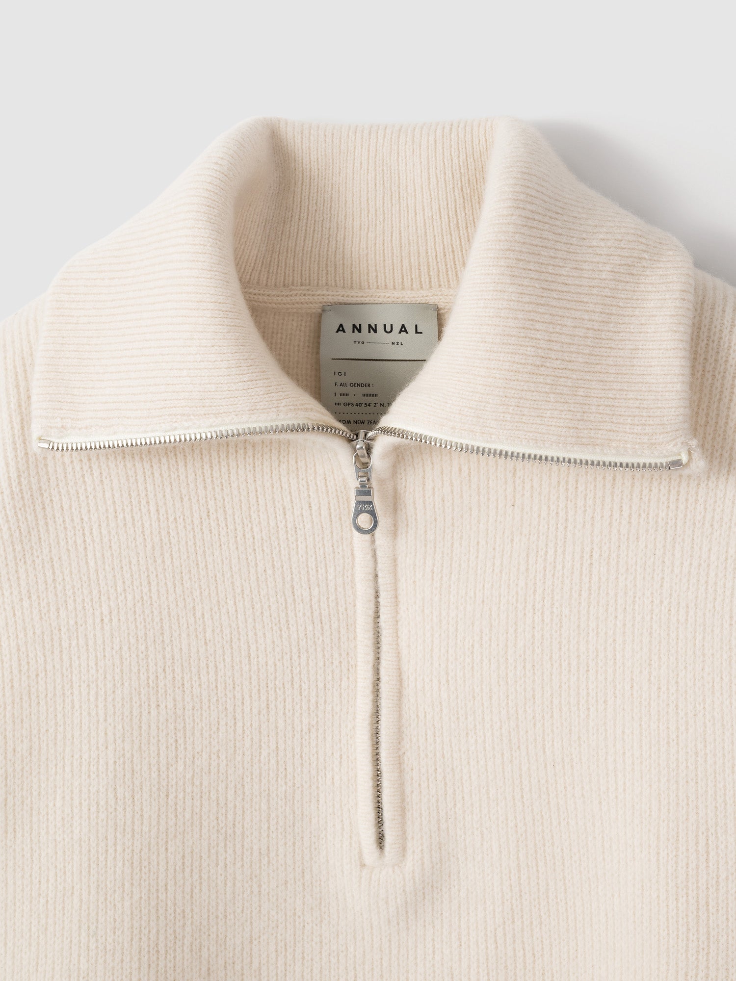 Half Zip Pullover<BR>性別問わず人気なハーフジップニット