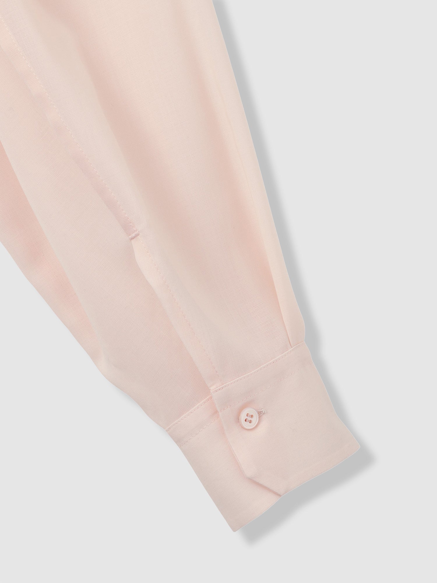 Voile Sheer Shirts<BR>防ぐシワ性に優れたアイテム